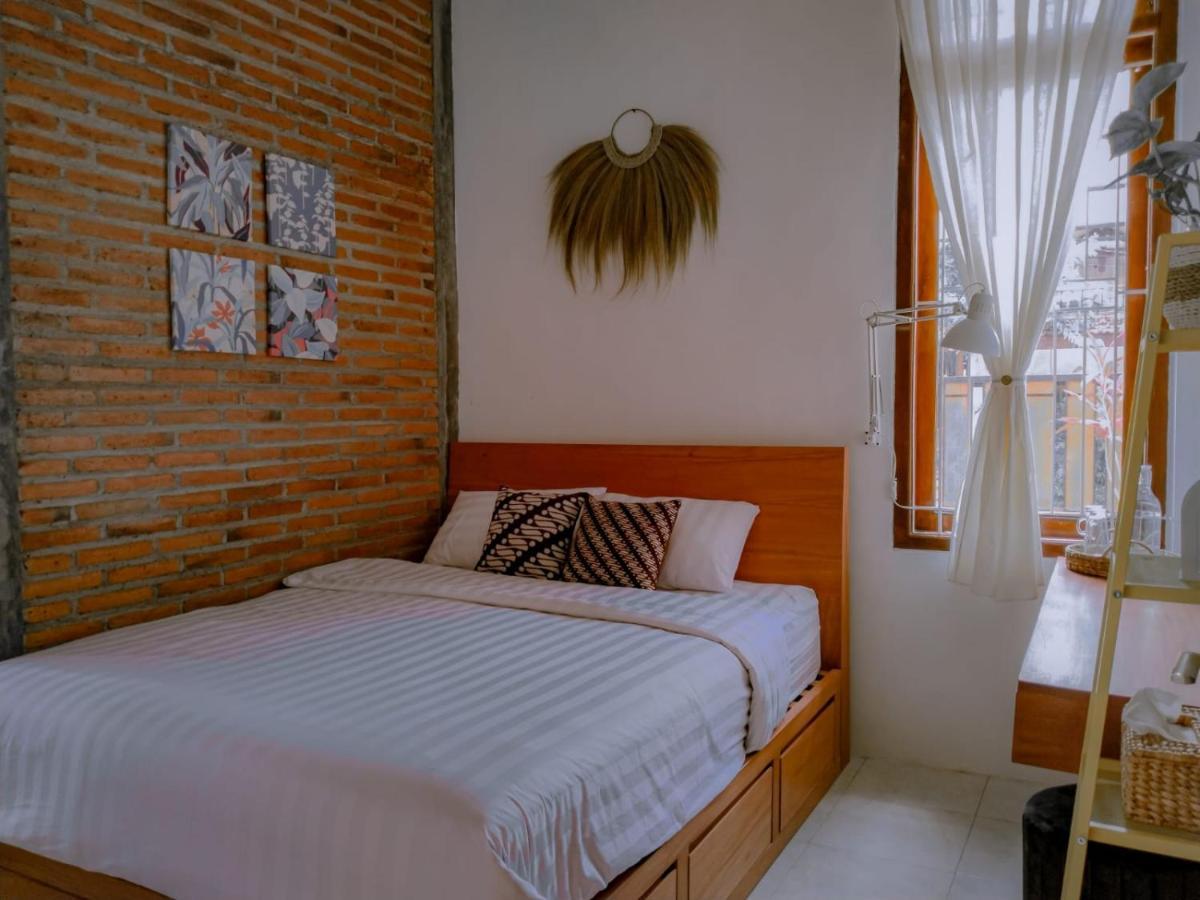 Inn House Homestay Dadapan Zewnętrze zdjęcie