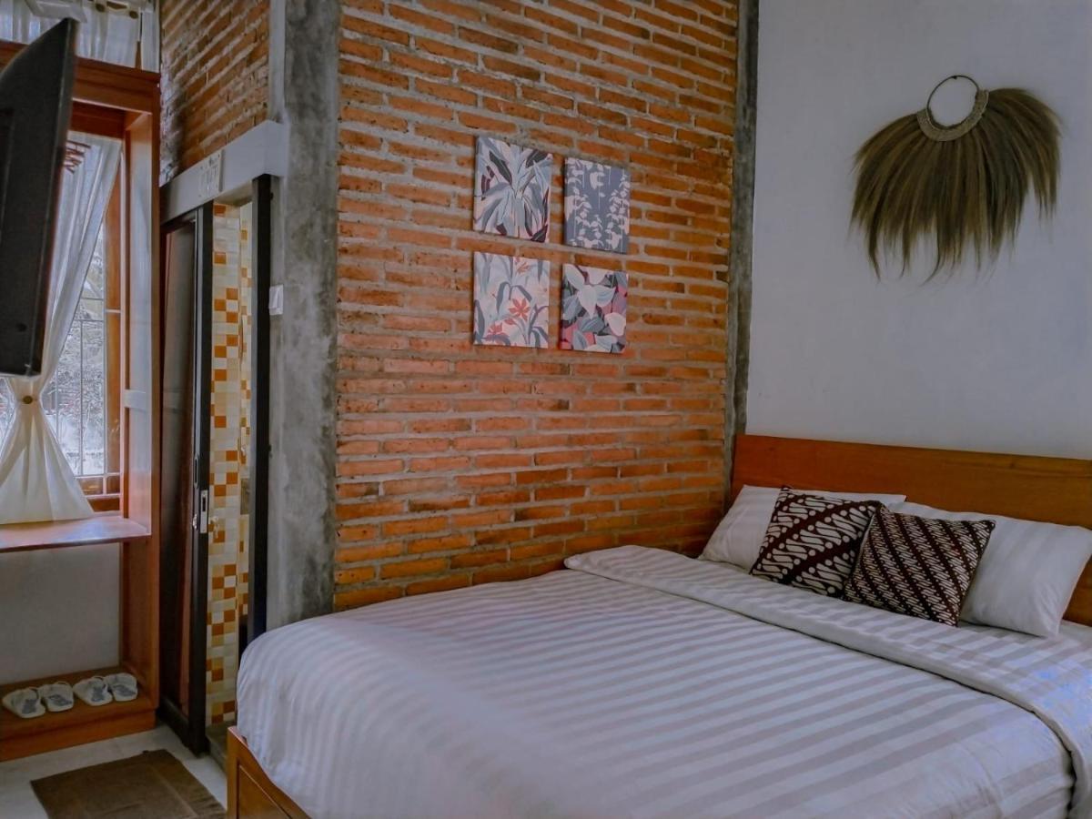 Inn House Homestay Dadapan Zewnętrze zdjęcie