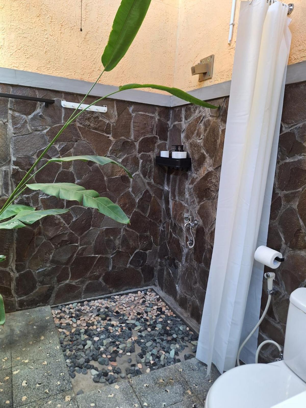 Inn House Homestay Dadapan Zewnętrze zdjęcie