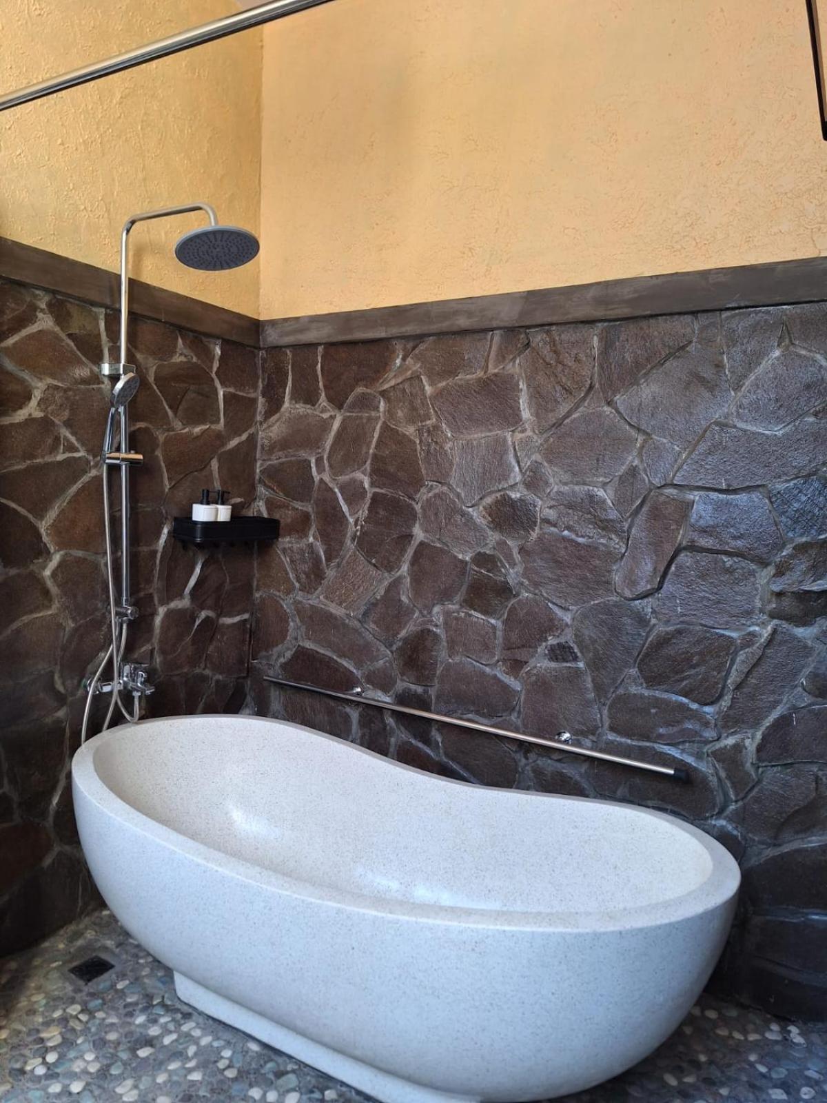 Inn House Homestay Dadapan Zewnętrze zdjęcie
