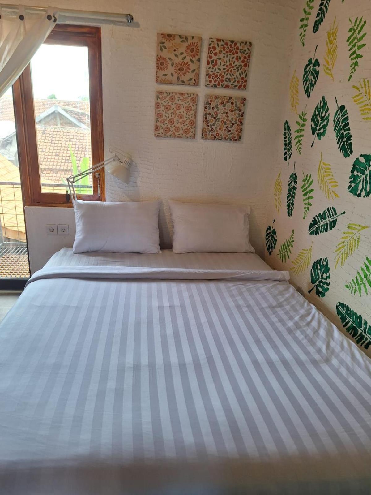 Inn House Homestay Dadapan Zewnętrze zdjęcie